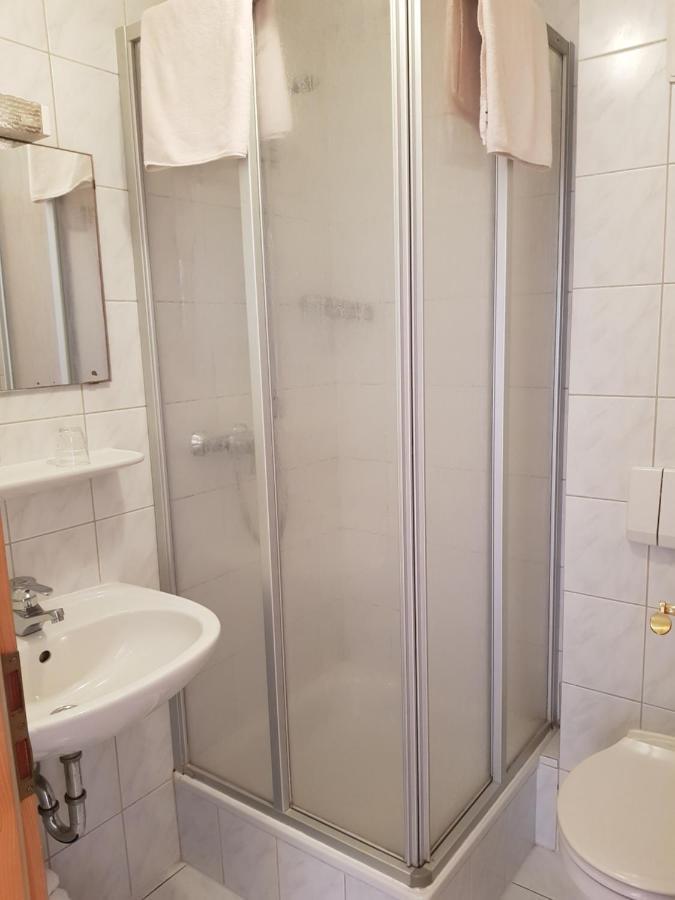 Duschlwirt Hotel Ampfing Eksteriør billede